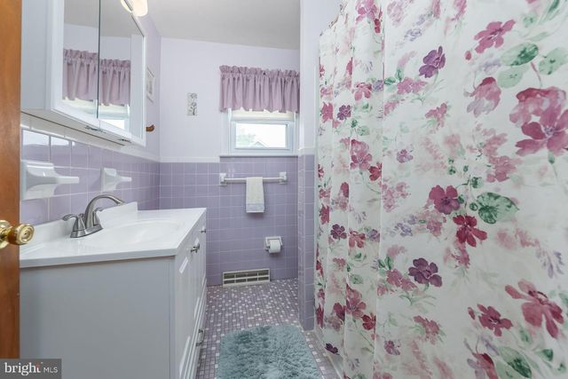 202 N 4TH ST, National Park, NJ 08063