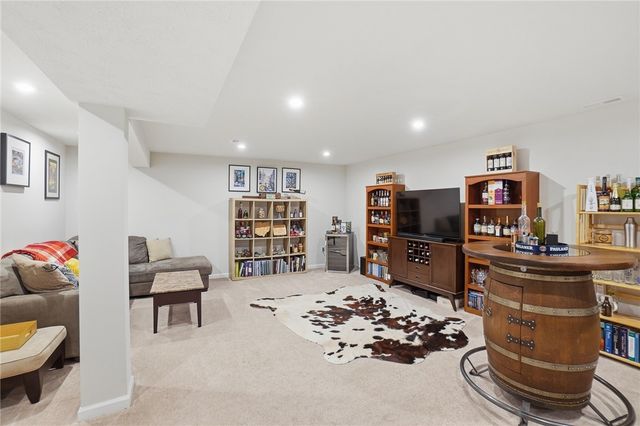 2812 River Oaks Court, Beavercreek Twp, OH 45385