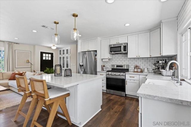 12243 Buckskin, Poway, CA 92064