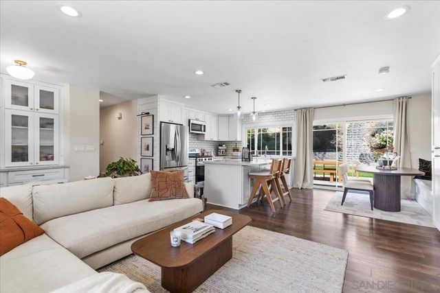 12243 Buckskin, Poway, CA 92064