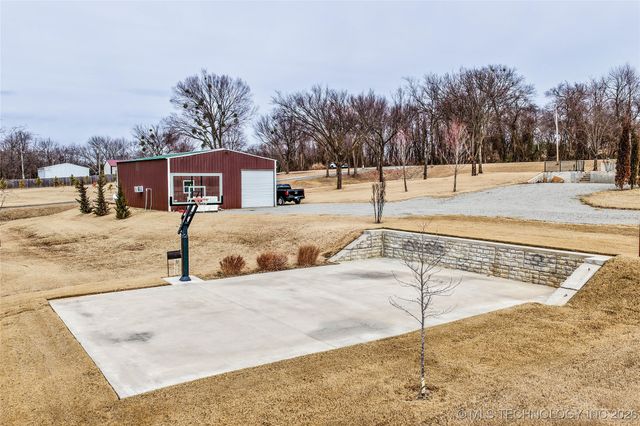 417165 Mockingbird Lane, Eufaula, OK 74432