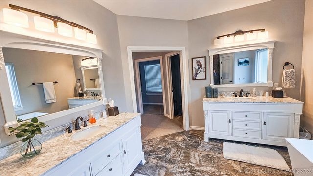 417165 Mockingbird Lane, Eufaula, OK 74432