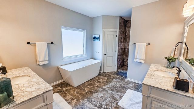 417165 Mockingbird Lane, Eufaula, OK 74432