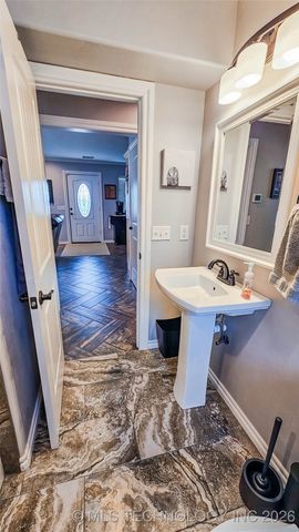 417165 Mockingbird Lane, Eufaula, OK 74432