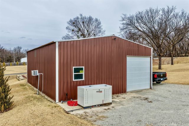 417165 Mockingbird Lane, Eufaula, OK 74432