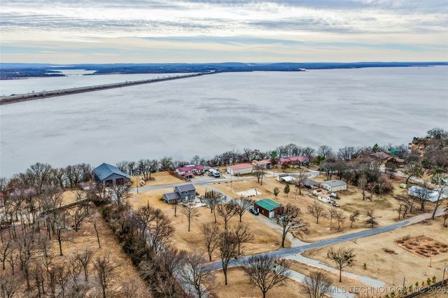 417165 Mockingbird Lane, Eufaula, OK 74432