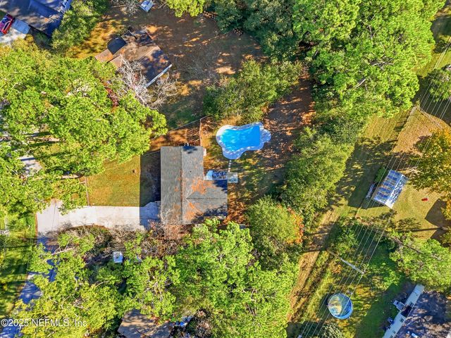 1995 E BURKHOLDER Circle, Jacksonville, FL 32216