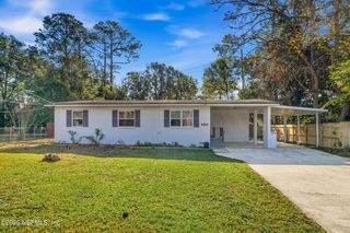 1995 E BURKHOLDER Circle, Jacksonville, FL 32216