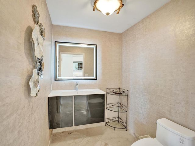 3100 N Ocean Boulevard 808, Fort Lauderdale, FL 33308
