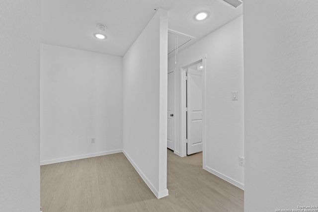 105 Ellendale Place, Fredericksburg, TX 78624