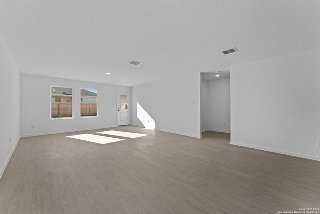 105 Ellendale Place, Fredericksburg, TX 78624