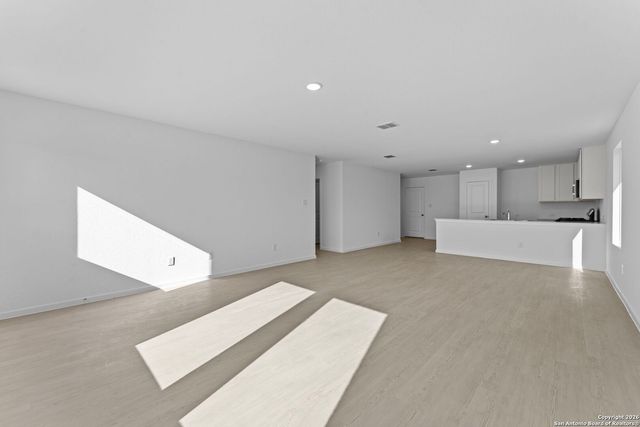 105 Ellendale Place, Fredericksburg, TX 78624