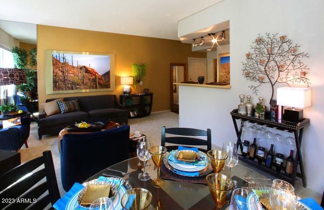 28575 N BLACK CANYON Highway 1S, Phoenix, AZ 85085