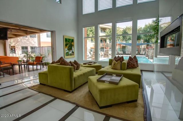 28575 N BLACK CANYON Highway 1S, Phoenix, AZ 85085