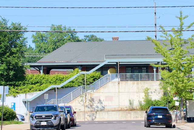1933 Harrison Street 3B, Evanston, IL 60201