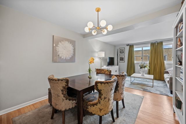1933 Harrison Street 3B, Evanston, IL 60201