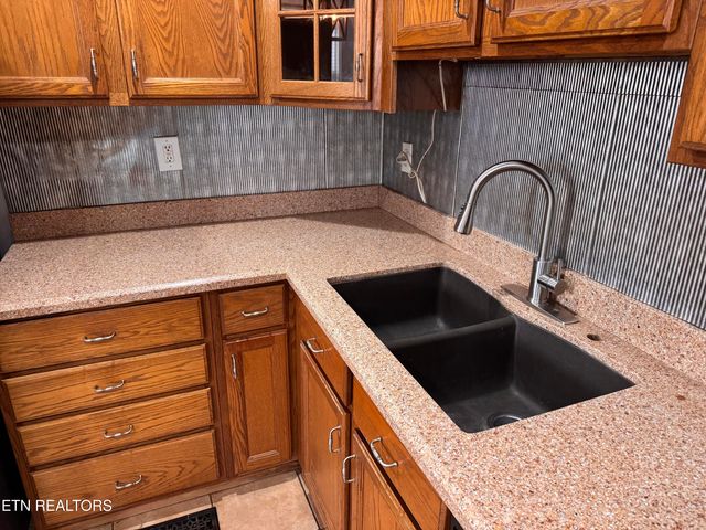 3701 Vera Drive, Knoxville, TN 37917