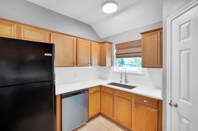 110 Enchanted Court, Red Oak, TX 75154