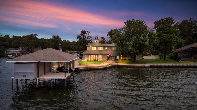 258 Lakeview Drive, Trinidad, TX 75163