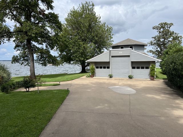 258 Lakeview Drive, Trinidad, TX 75163