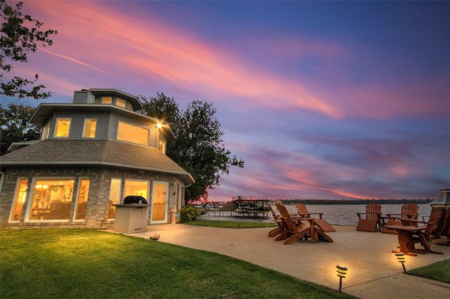 258 Lakeview Drive, Trinidad, TX 75163