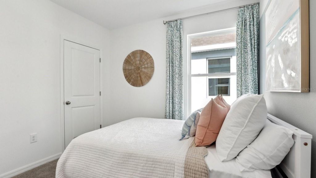 Image 28 of property listing at 12052 NOBLE CHASE PATH, Dade City, FL 33525