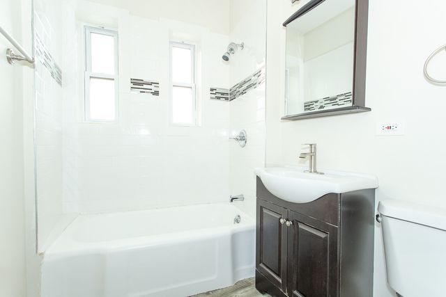 314 Lee Street 2, Evanston, IL 60202