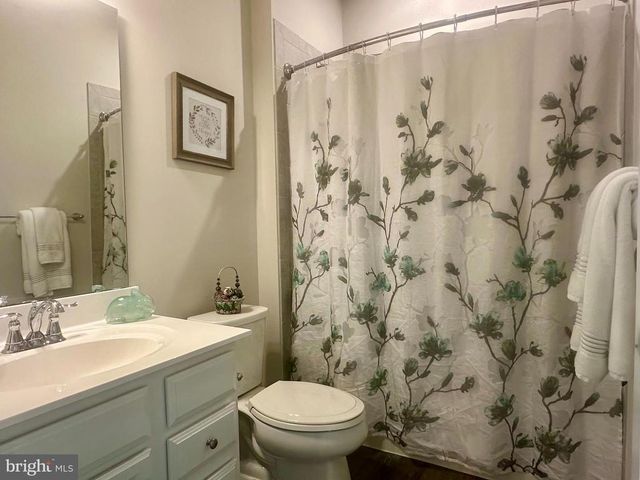 9227 SPLIT OAK DR, Fredericksburg, VA 22407