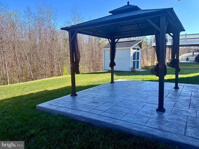 9227 SPLIT OAK DR, Fredericksburg, VA 22407