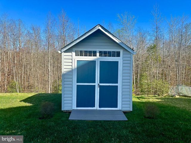 9227 SPLIT OAK DR, Fredericksburg, VA 22407