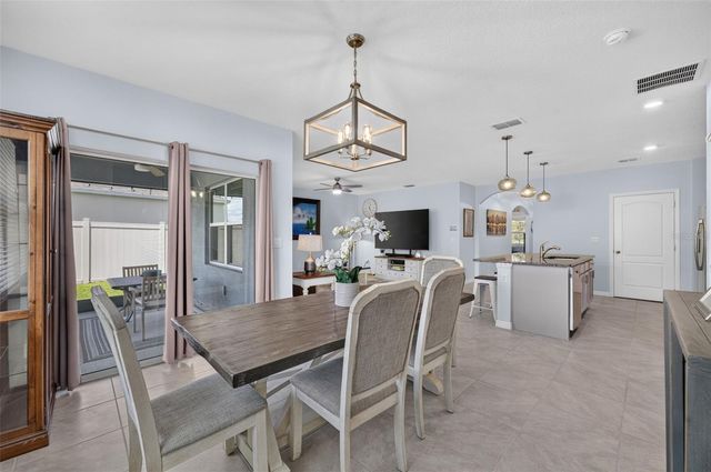 5264 GREENHEART AVENUE, Mount Dora, FL 32757