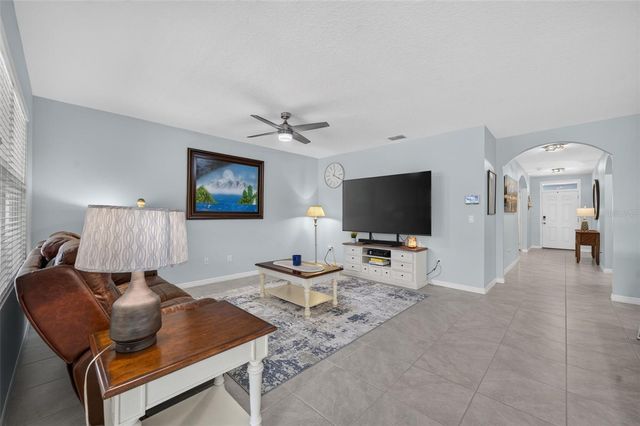 5264 GREENHEART AVENUE, Mount Dora, FL 32757