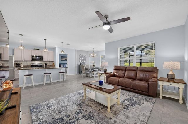 5264 GREENHEART AVENUE, Mount Dora, FL 32757