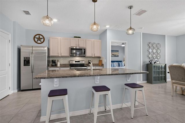 5264 GREENHEART AVENUE, Mount Dora, FL 32757
