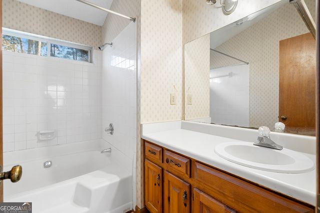 6584 River Glen Drive, Riverdale, GA 30296