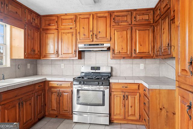 6584 River Glen Drive, Riverdale, GA 30296