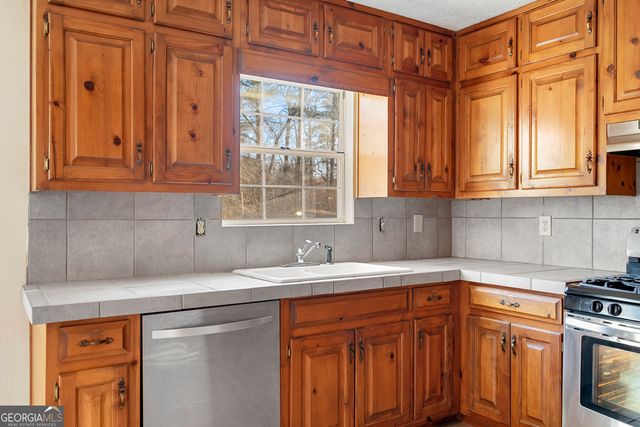 6584 River Glen Drive, Riverdale, GA 30296