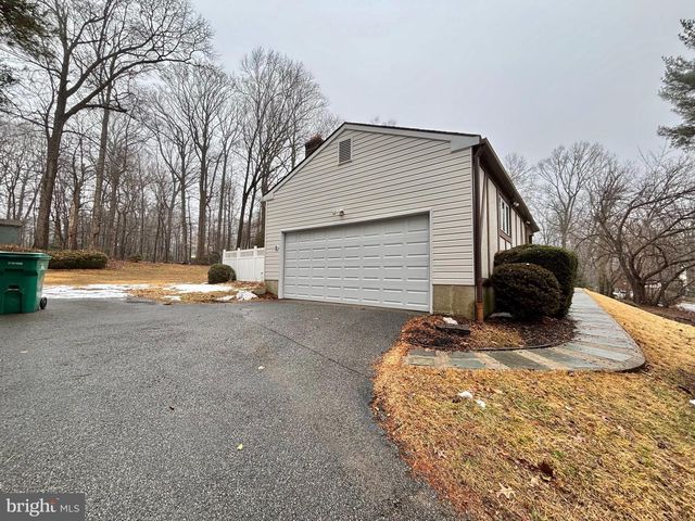 145 HIDDEN HILLS RD, Media, PA 19063