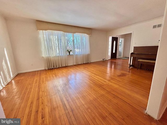 145 HIDDEN HILLS RD, Media, PA 19063