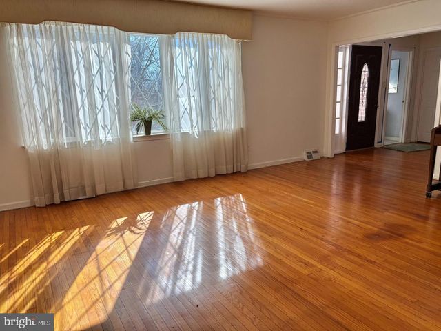 145 HIDDEN HILLS RD, Media, PA 19063