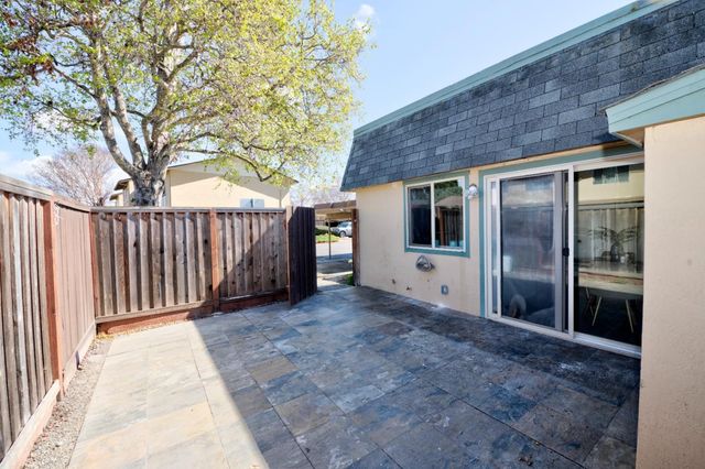 27785 Hummingbird Court, Hayward, CA 94545