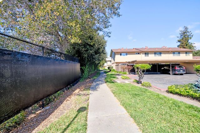 27785 Hummingbird Court, Hayward, CA 94545