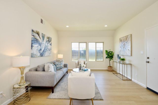 27785 Hummingbird Court, Hayward, CA 94545