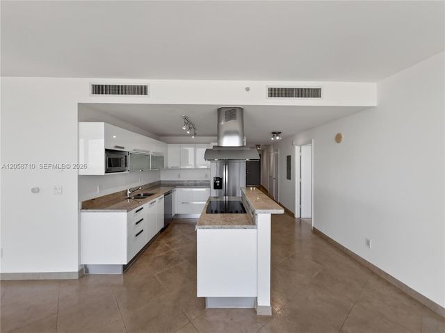 601 NE 36th Street 2401, Miami, FL 33137