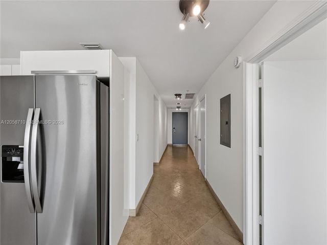 601 NE 36th Street 2401, Miami, FL 33137