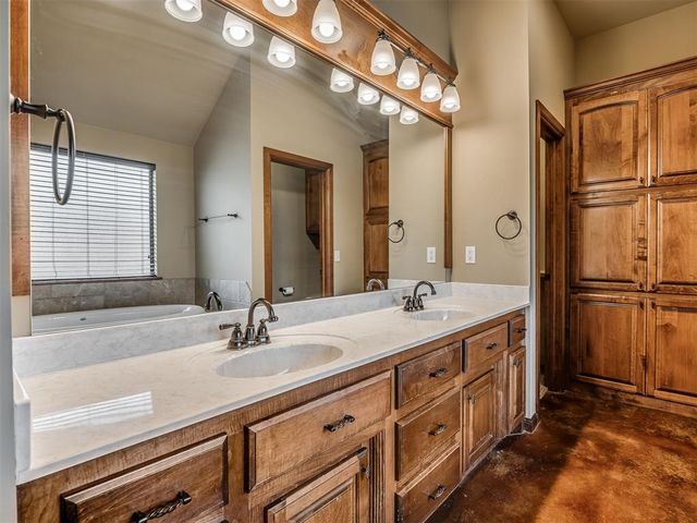 3000 SW 140th Street, Oklahoma City, OK 73170