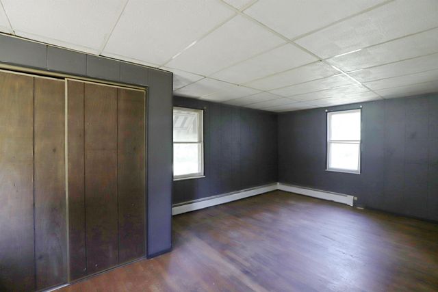 825 E River Road, Flushing, MI 48433