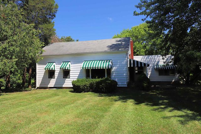 825 E River Road, Flushing, MI 48433