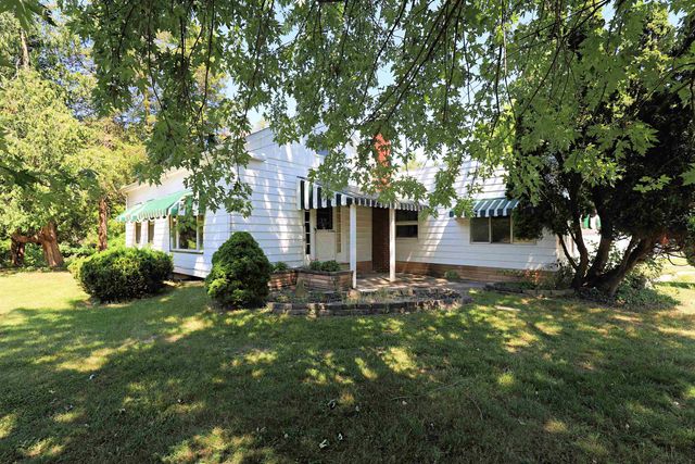 825 E River Road, Flushing, MI 48433