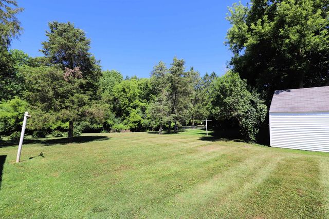 825 E River Road, Flushing, MI 48433